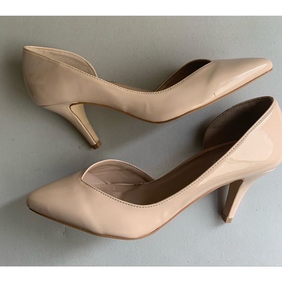 Carvela Kurt Geiger Mid Heel Patent Leather Court Heels Nude Women’s Size 40 - Picture 2 of 8